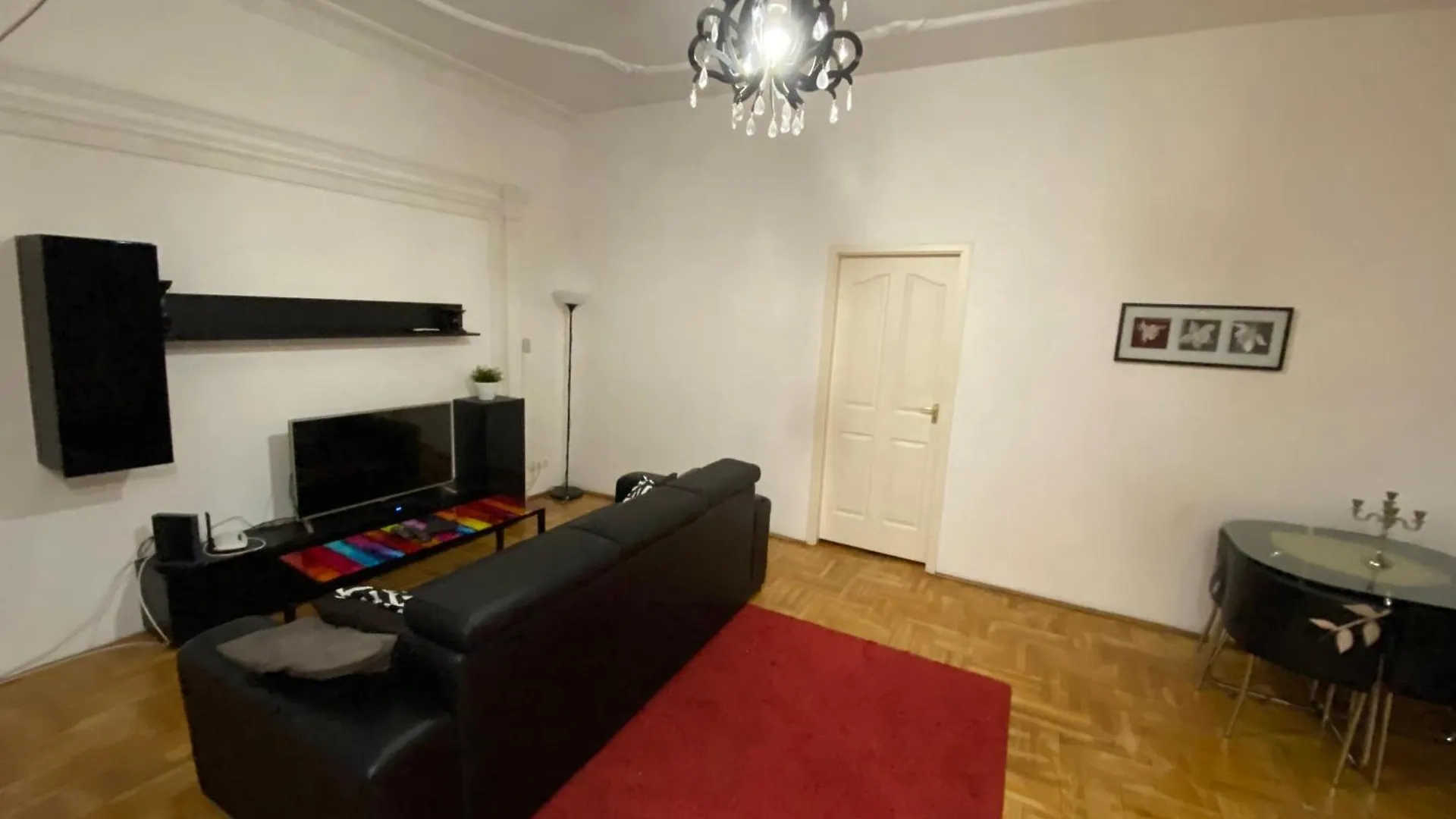 Apartment And Rooms Heart Of The City Boedapest